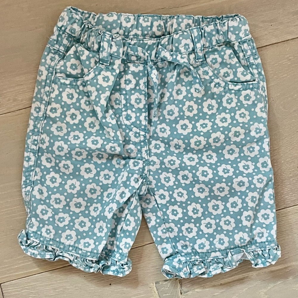 Mini Boden baby girl shorts